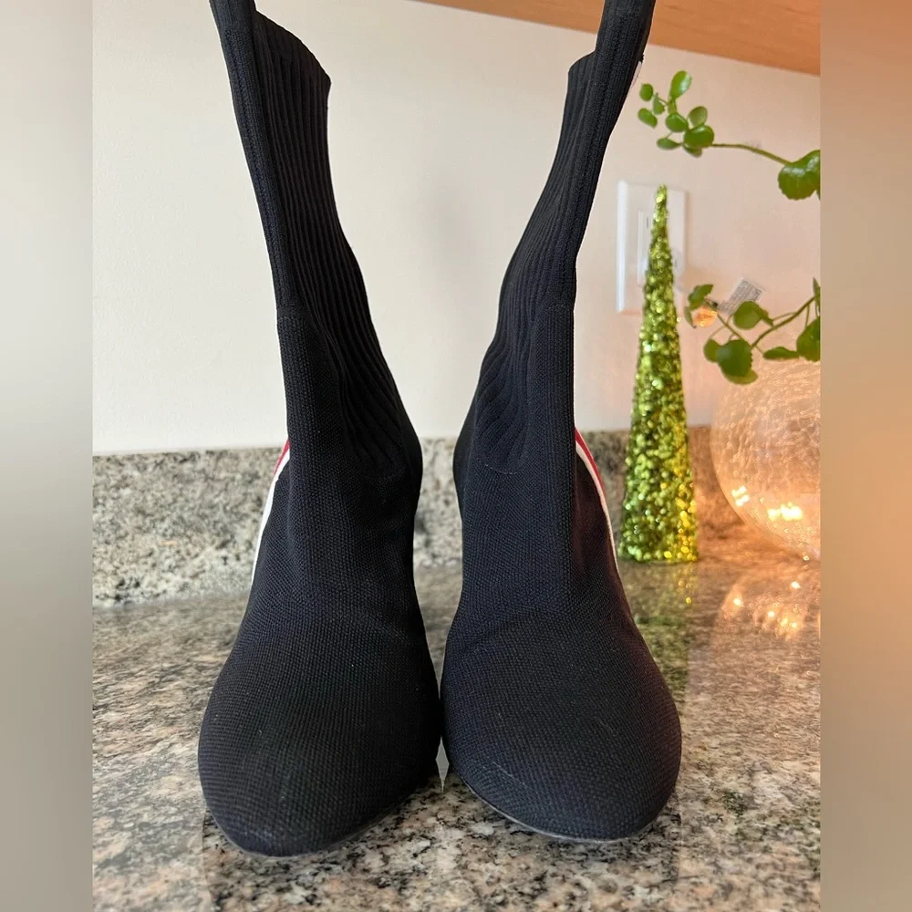 Louis Vuitton Silhouette Knit Ankle Sock Boots - Picture 10 of 11
